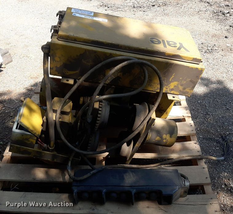 image for item NF9252 Yale KL3415R  chain hoist