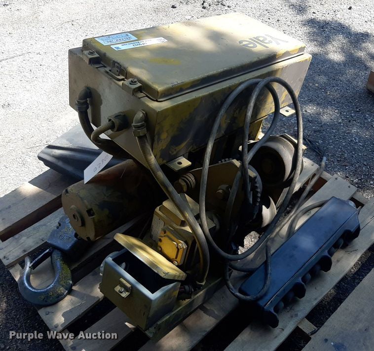 image for item NF9252 Yale KL3415R  chain hoist