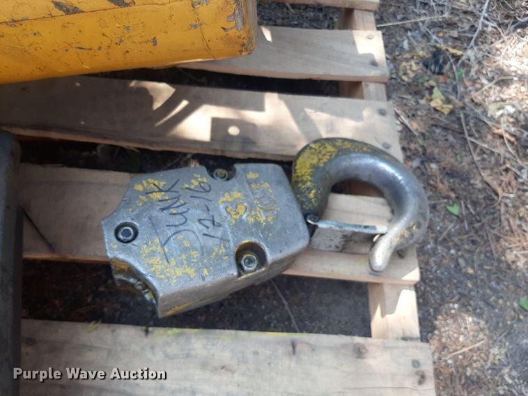 image for item NF9252 Yale KL3415R  chain hoist