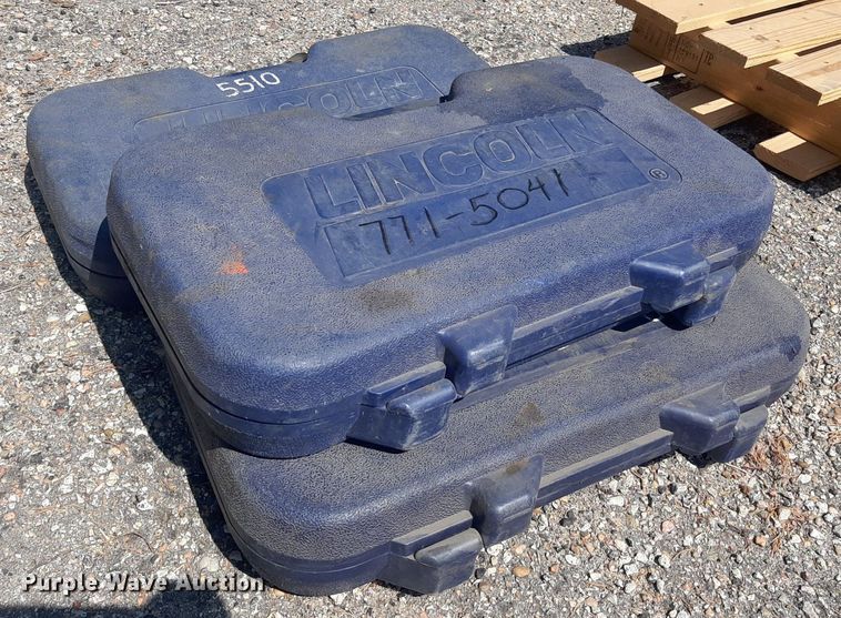 image for item NF9256 (3) Lincoln 1200 18V grease guns