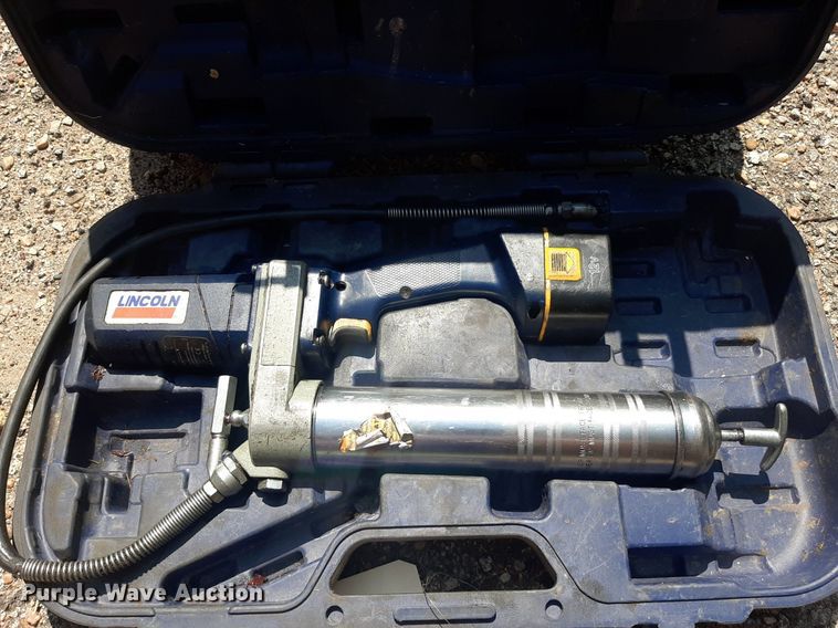 image for item NF9256 (3) Lincoln 1200 18V grease guns