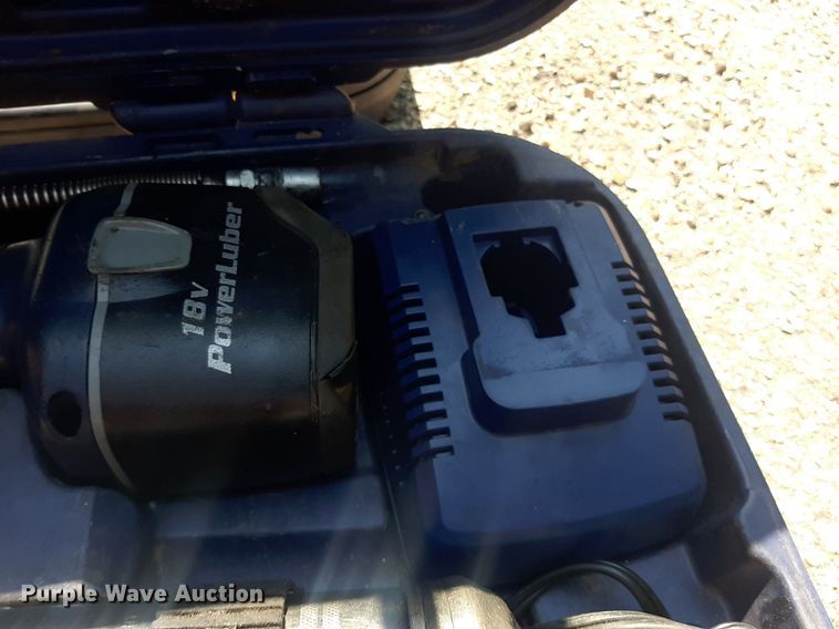 image for item NF9256 (3) Lincoln 1200 18V grease guns