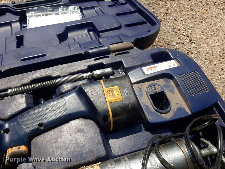 image for item NF9256 (3) Lincoln 1200 18V grease guns