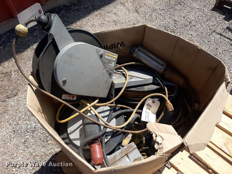 image for item NF9257 (6) retractable lights