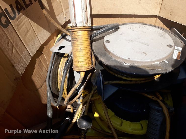 image for item NF9257 (6) retractable lights