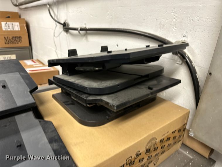 image for item NP9487 Computer equipment