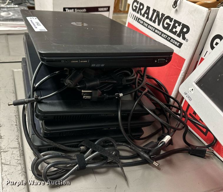 image for item NP9489 (4) HP Zbook laptops