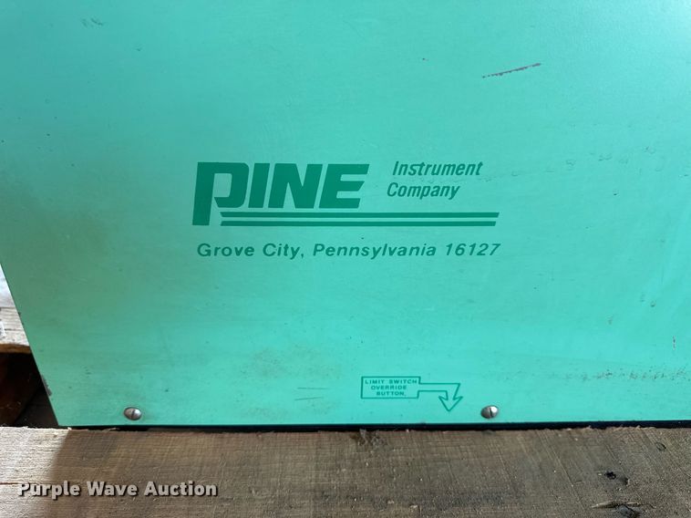 image for item NP9499 Marshall Pine AF850T  asphalt sample tester