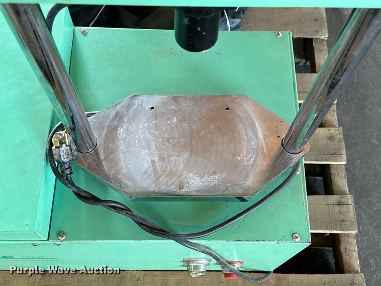 image for item NP9499 Marshall Pine AF850T  asphalt sample tester