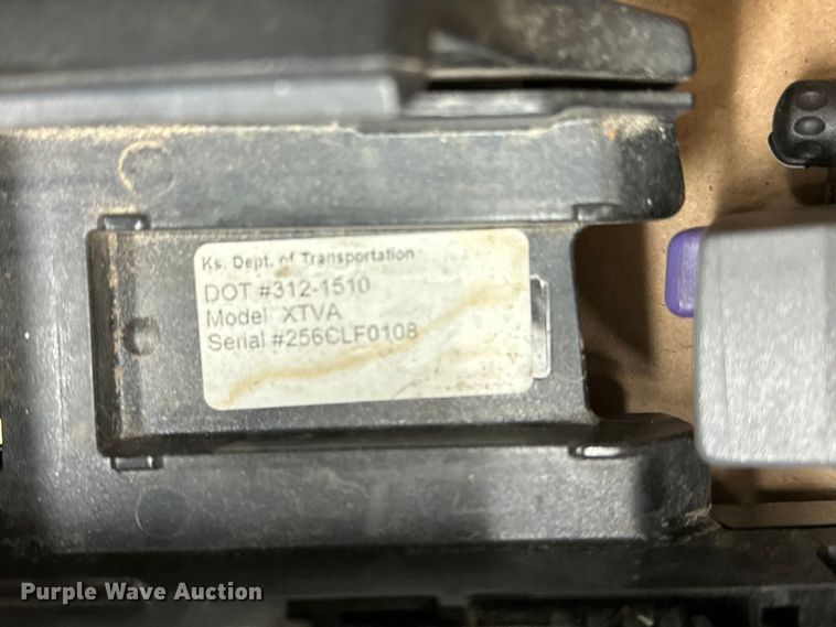 image for item NP9505 (114) Motorola radio adapters