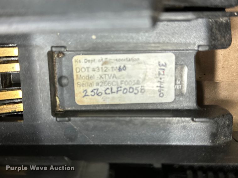 image for item NP9505 (114) Motorola radio adapters