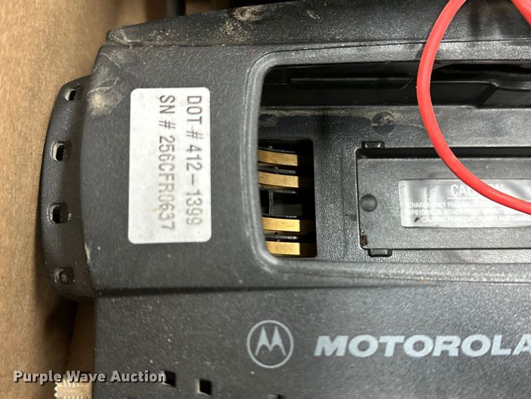 image for item NP9505 (114) Motorola radio adapters