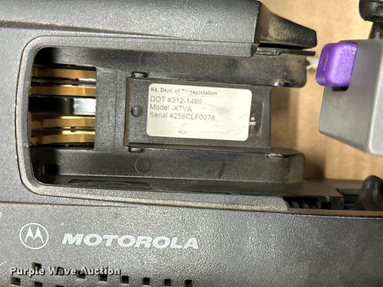 image for item NP9505 (114) Motorola radio adapters
