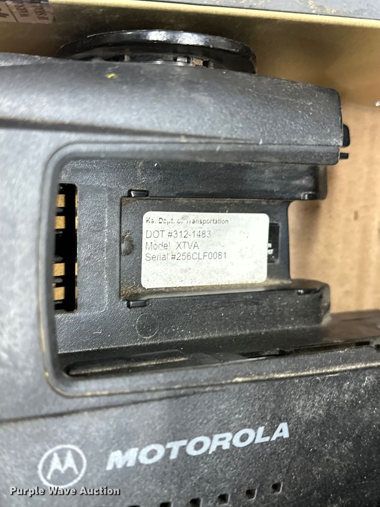 image for item NP9505 (114) Motorola radio adapters