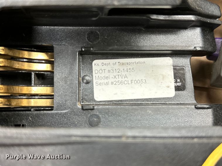 image for item NP9505 (114) Motorola radio adapters