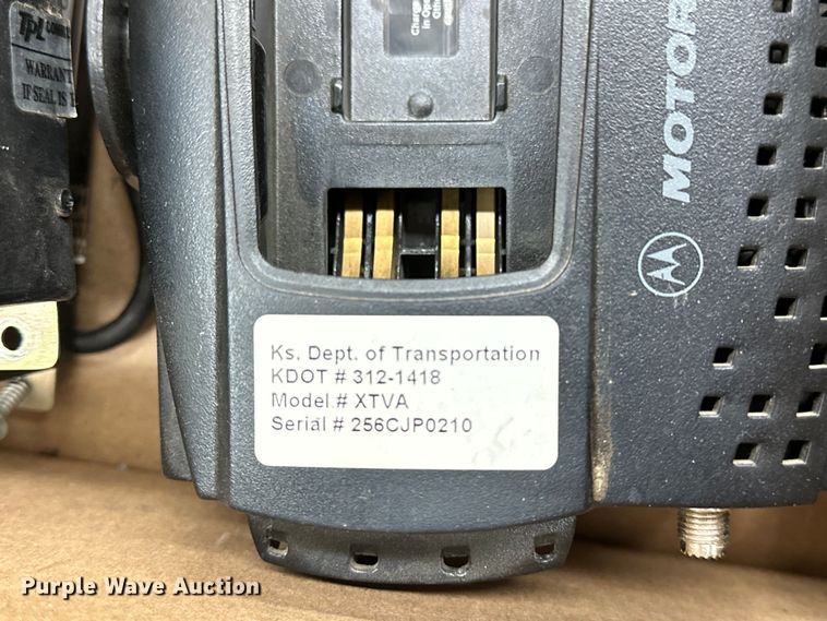 image for item NP9505 (114) Motorola radio adapters