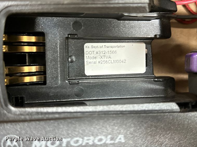 image for item NP9505 (114) Motorola radio adapters