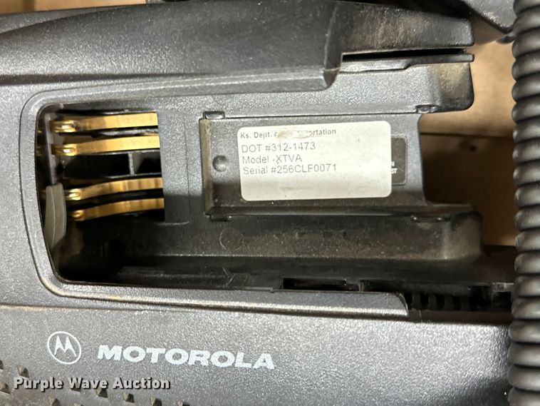 image for item NP9505 (114) Motorola radio adapters
