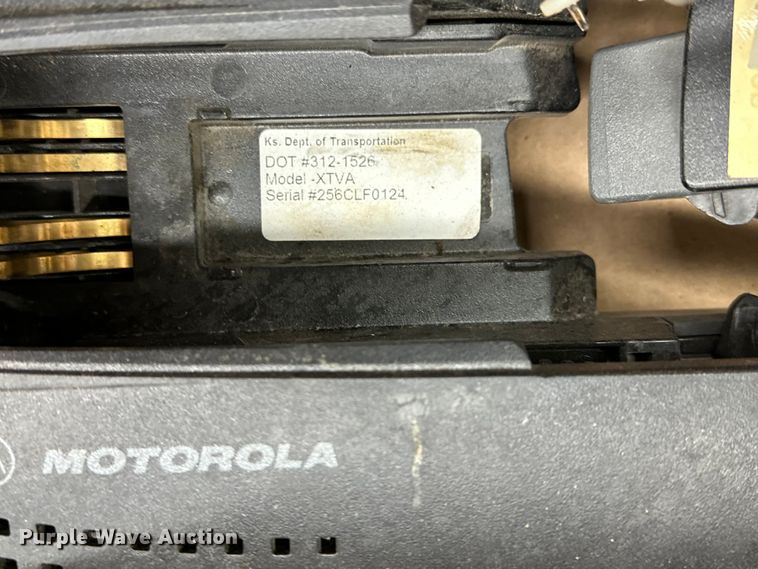 image for item NP9505 (114) Motorola radio adapters