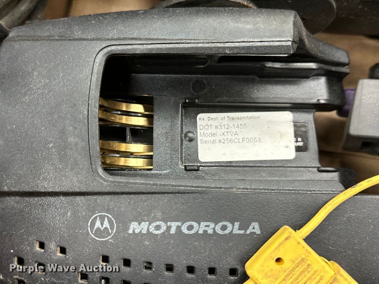 image for item NP9505 (114) Motorola radio adapters