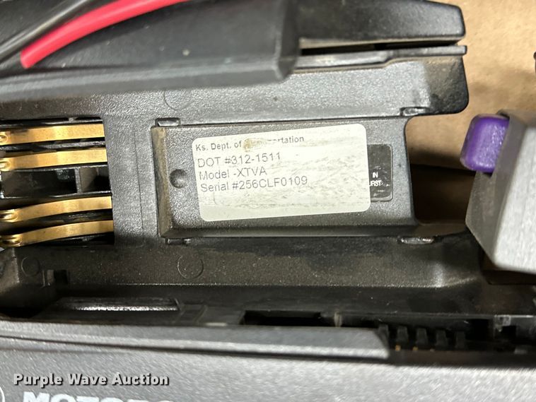 image for item NP9505 (114) Motorola radio adapters