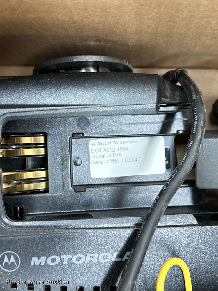 image for item NP9505 (114) Motorola radio adapters