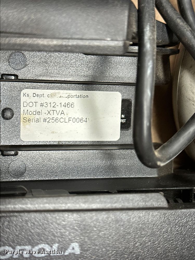 image for item NP9505 (114) Motorola radio adapters