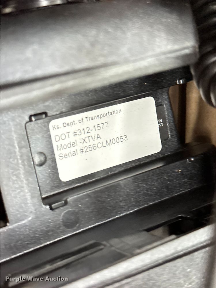 image for item NP9505 (114) Motorola radio adapters