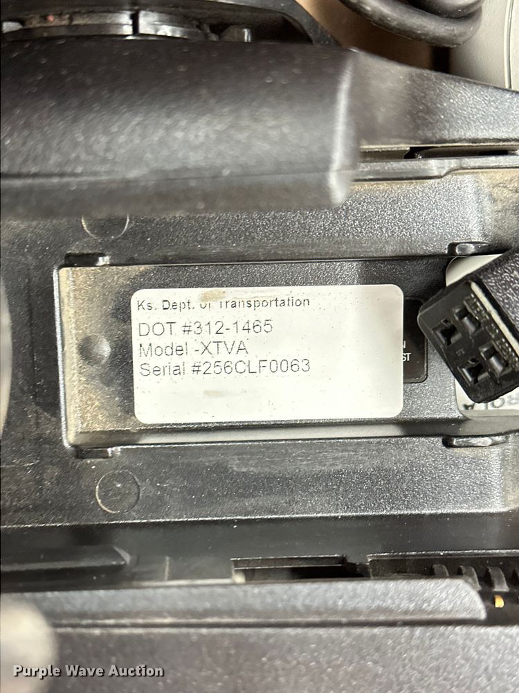 image for item NP9505 (114) Motorola radio adapters