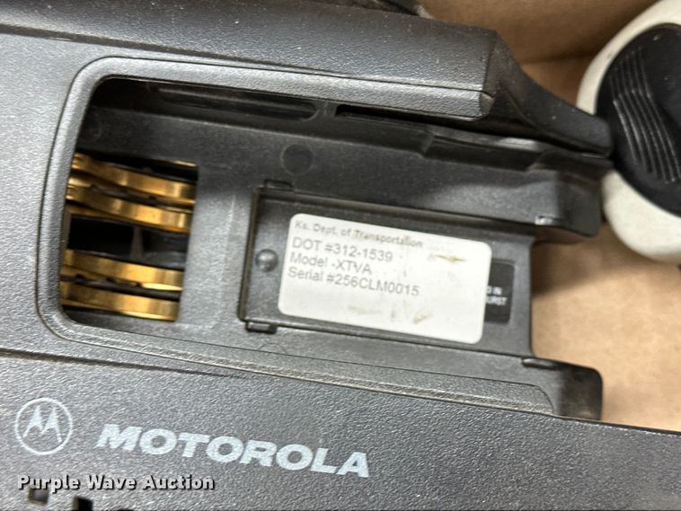 image for item NP9505 (114) Motorola radio adapters