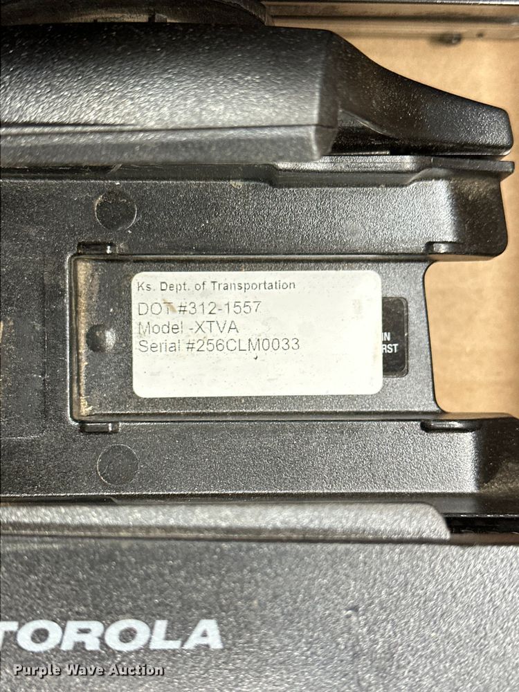 image for item NP9505 (114) Motorola radio adapters