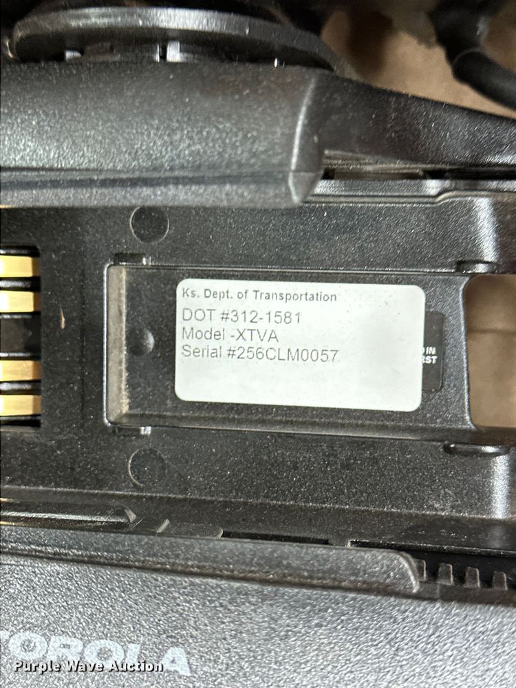 image for item NP9505 (114) Motorola radio adapters