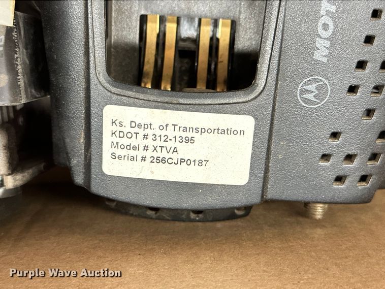 image for item NP9505 (114) Motorola radio adapters