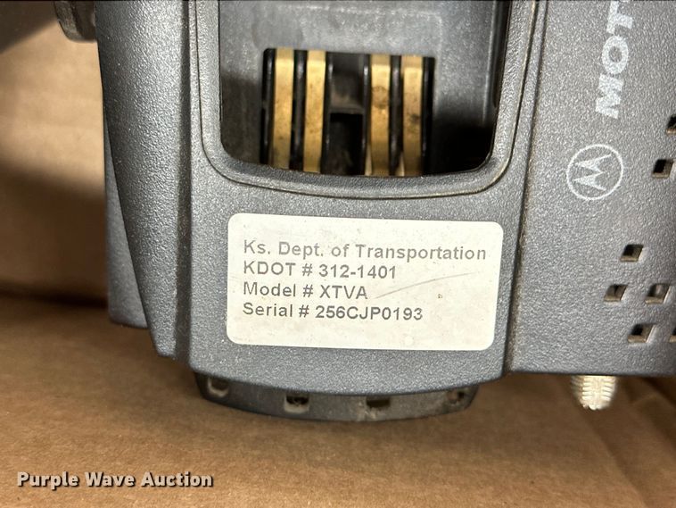 image for item NP9505 (114) Motorola radio adapters