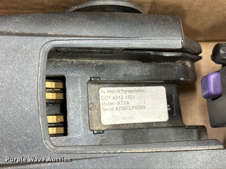 image for item NP9505 (114) Motorola radio adapters