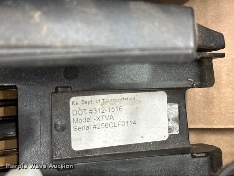 image for item NP9505 (114) Motorola radio adapters