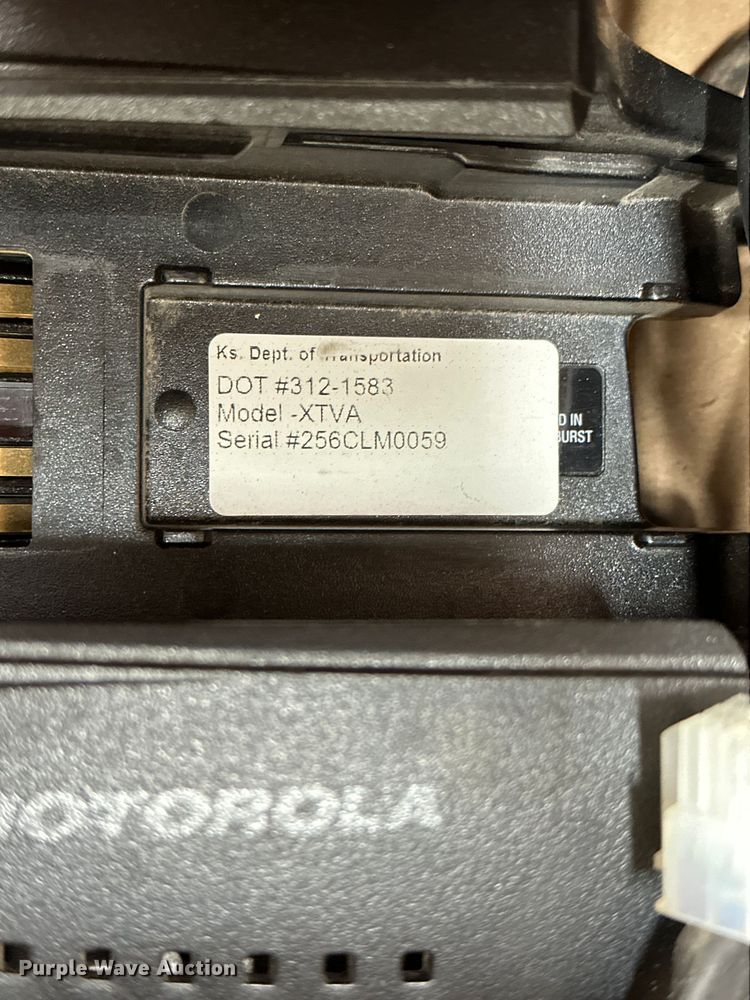 image for item NP9505 (114) Motorola radio adapters