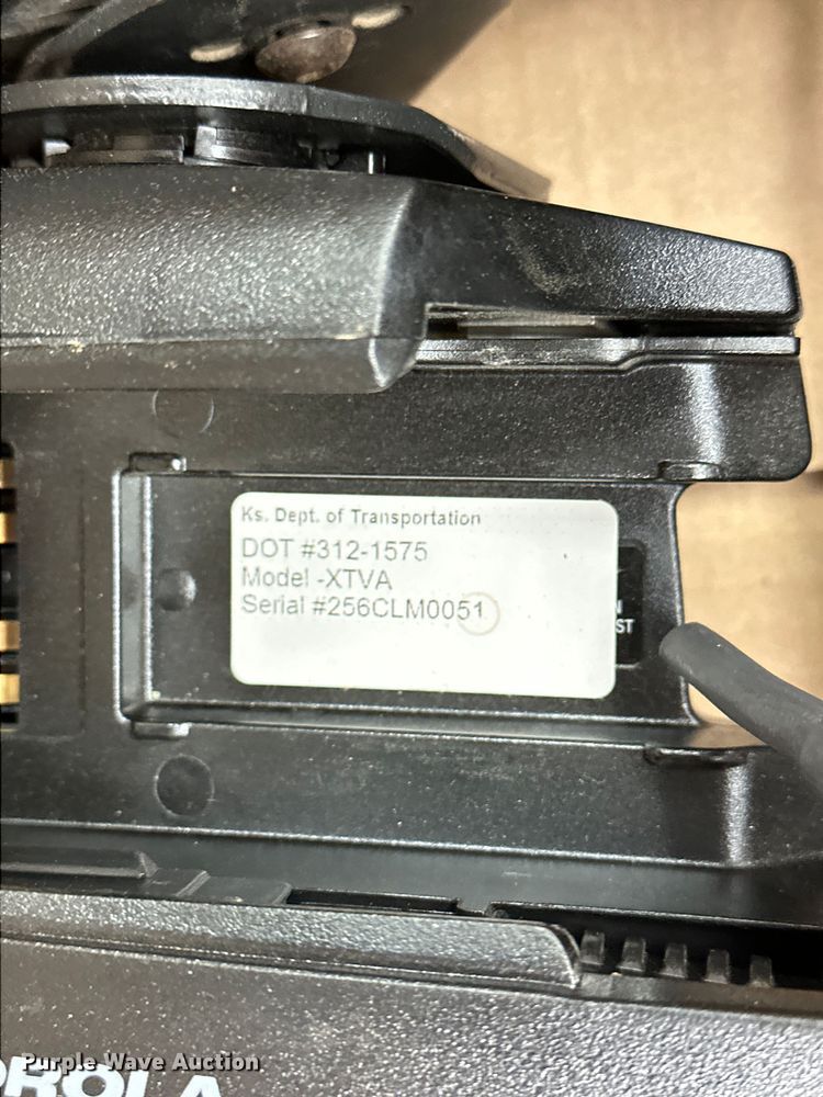 image for item NP9505 (114) Motorola radio adapters