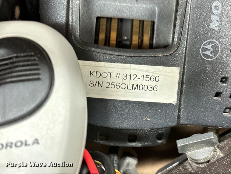 image for item NP9505 (114) Motorola radio adapters