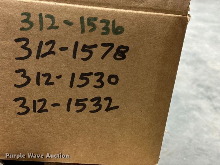 image for item NP9505 (114) Motorola radio adapters