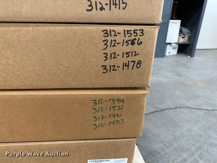 image for item NP9505 (114) Motorola radio adapters