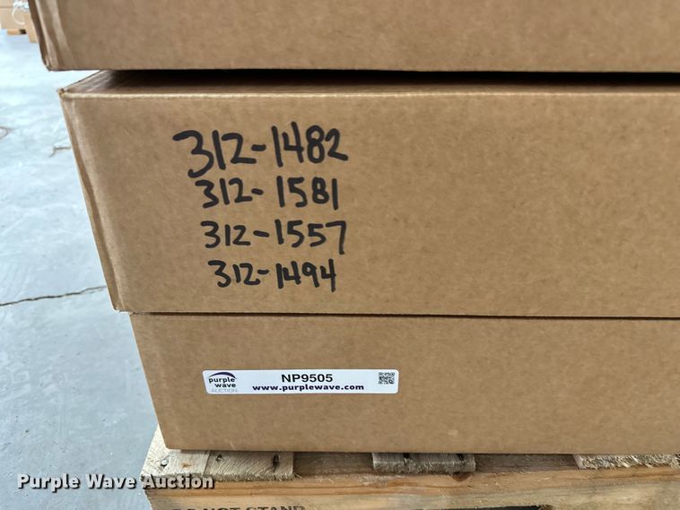 image for item NP9505 (114) Motorola radio adapters