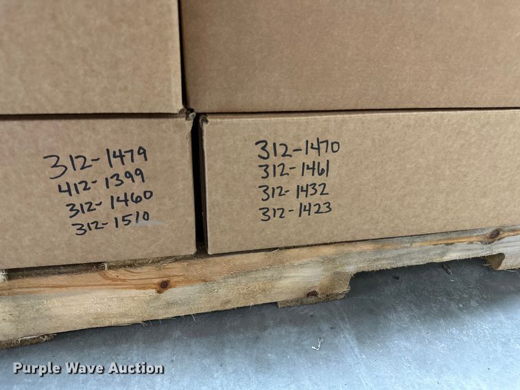 image for item NP9505 (114) Motorola radio adapters