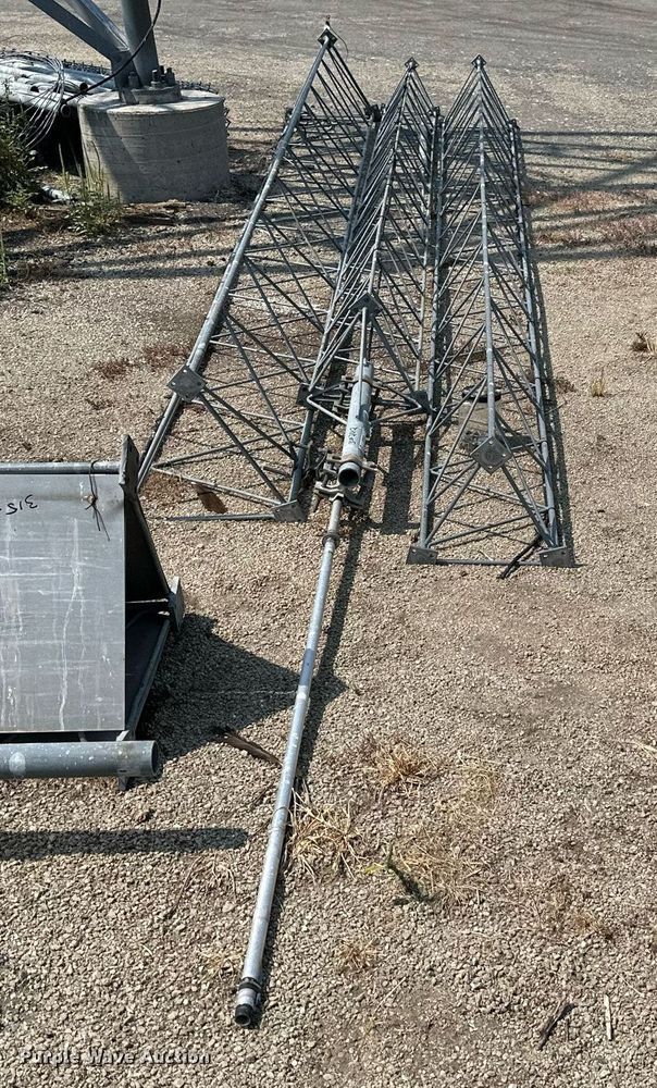 image for item NP9509 (4) radio towers