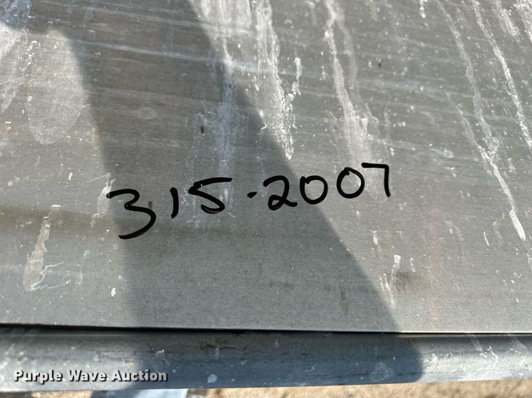 image for item NP9509 (4) radio towers