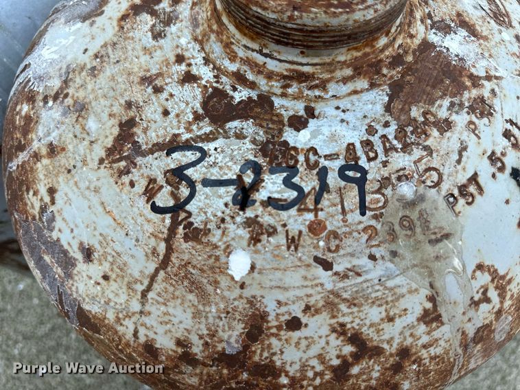 image for item NP9510 (2) 100 gallon propane tanks