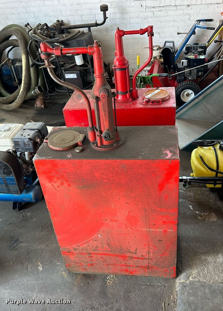 image for item NP9512 (2) 50 gallon tanks