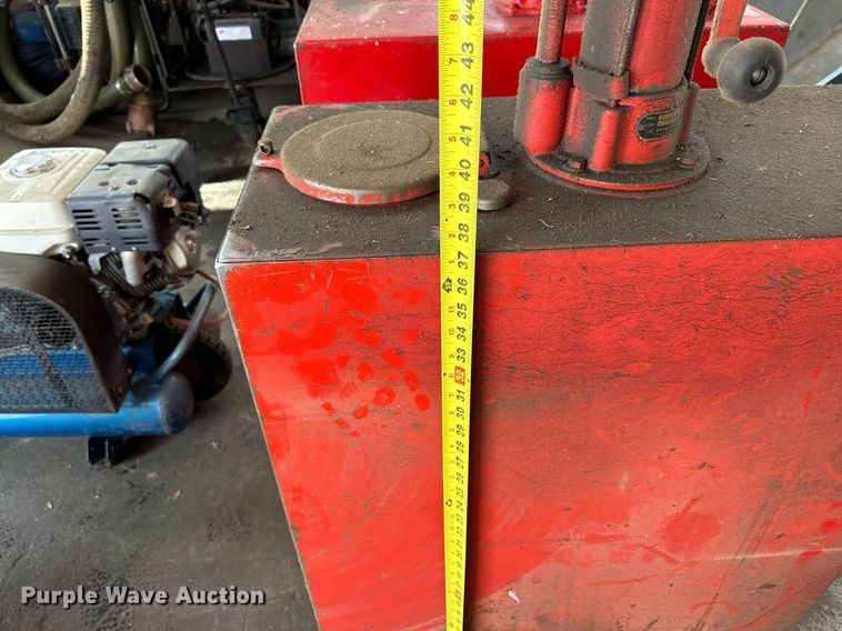 image for item NP9512 (2) 50 gallon tanks