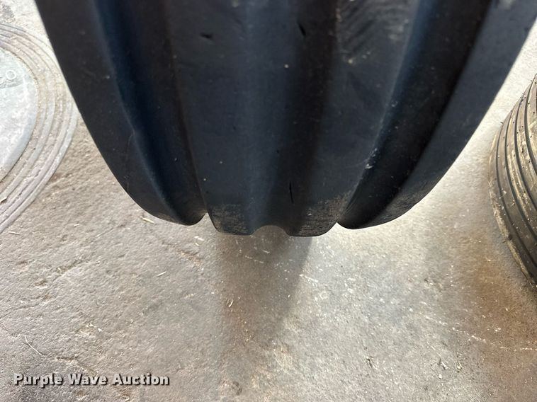 image for item NP9514 (4) tires and wheels