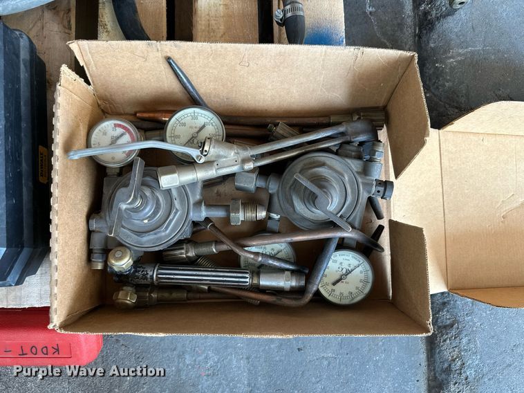 image for item NP9515 (12) tools